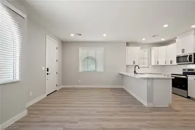 8340 Weidler Street Dining Area