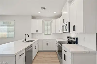 8340 Weidler Street Kitchen