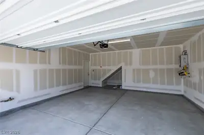 650 Moonlit Lake Lane Garage