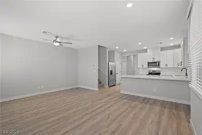 8352 Weidler Street Living Room