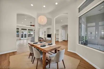 4528 Velvet Crest Lane Dining Area