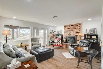 5305 Patricia Avenue Living Room