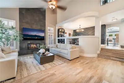 826 Rising Star Drive Living Room