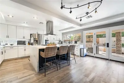 826 Rising Star Drive Kitchen