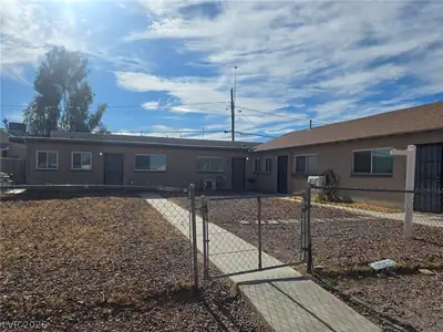 1911 Princeton Street A Yard