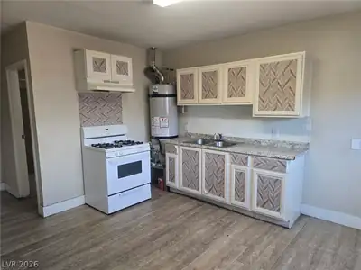 1911 Princeton Street A Kitchen