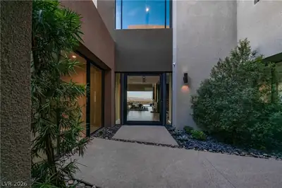 1564 Pleasant Bay Court Courtyard