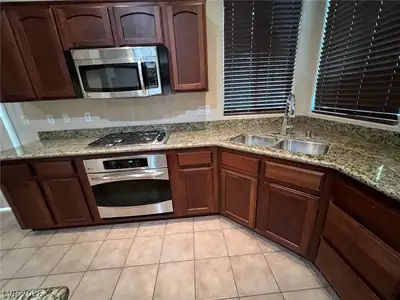 1978 Hollywell Street Kitchen
