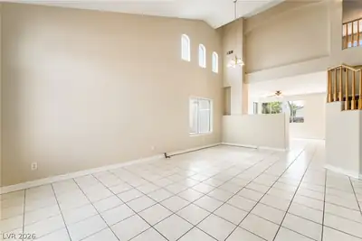 2611 Earthen Mesa Terrace Living Room