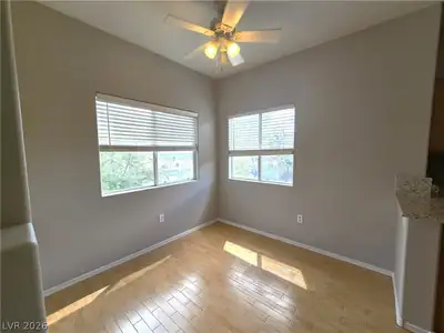 1050 East Cactus Avenue 2123 Dining Area