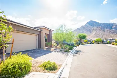 11113 Black Fire Opal Drive, Las Vegas, NV 89138 Front of Structure