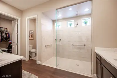11113 Black Fire Opal Drive, Las Vegas, NV 89138 Primary Bathroom