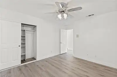 276 Helmsdale Drive Bedroom