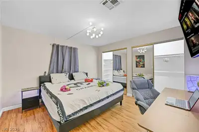 5131 LINDELL Road 205 Bedroom
