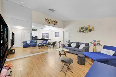 5131 LINDELL Road 205 Living Room