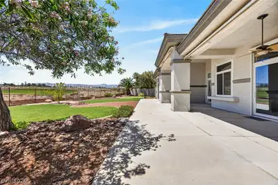 9437 Canyon Mesa Drive Patio