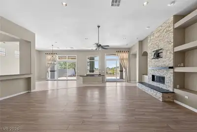 9437 Canyon Mesa Drive Living Room
