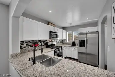 6253 Oread Avenue Kitchen