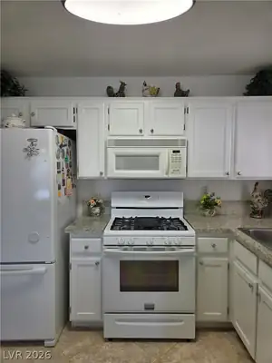 4555 East Sahara Avenue 274 Kitchen