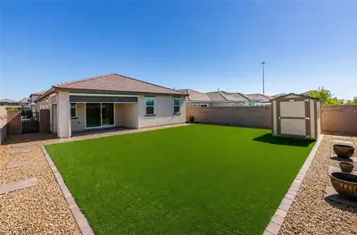 3081 Bluebell Bend Avenue Yard