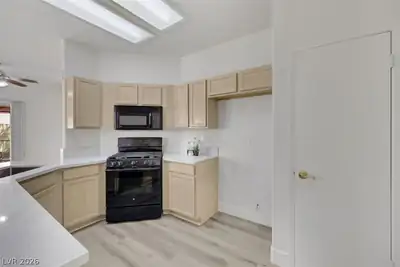 7304 Wandering Star Court Kitchen