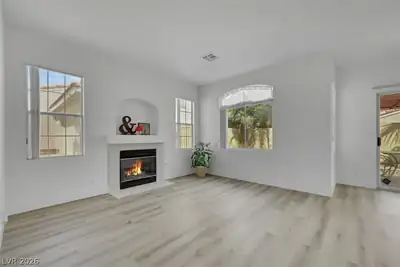 7304 Wandering Star Court Living Room