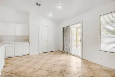 1326 Big Tree Avenue Dining Area
