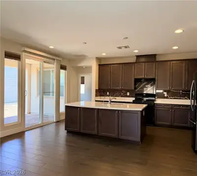 1546 Bryce Canyon Street Kitchen