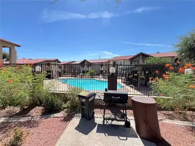 4069 Nook Way B Pool