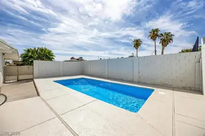 1620 San Pedro Avenue Pool