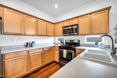 716 Emerald Idol Place Kitchen