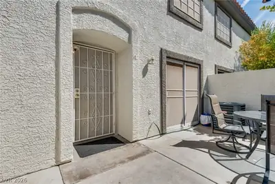 216 Bastrop Street Patio