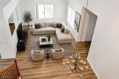 1710 South LITTLE BOW Avenue Living Room