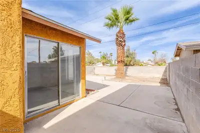 3821 Summer Breeze Circle, Las Vegas, NV 89108 Patio