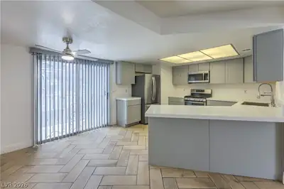 452 Sellers Place Kitchen