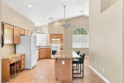 3837 Pipeline Street Kitchen