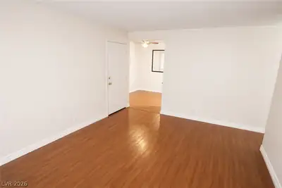 3151 Soaring Gulls Drive 1172 Living Room