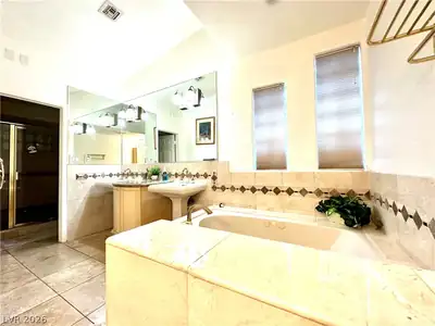 3811 Leisure Lane Primary Bathroom