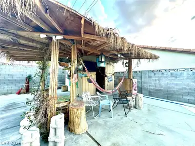 3811 Leisure Lane Patio