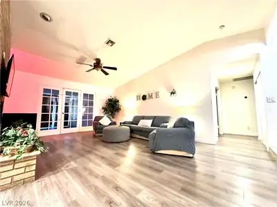 3811 Leisure Lane Living Room