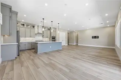10103 Redwood Desert Drive Kitchen