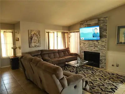 2281 Mesa Canyon Drive Living Room