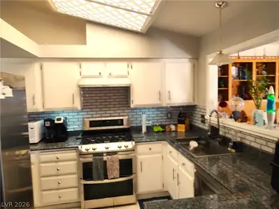 2281 Mesa Canyon Drive Kitchen