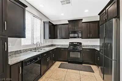 7563 Edgartown Harbor Street Kitchen