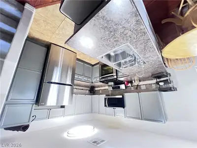 7640 Woven Memories Street Kitchen