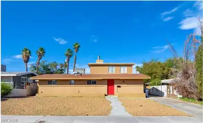 5608 Heron Avenue Las Vegas, NV 89107