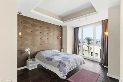 4525 Dean Martin Drive 402 Bedroom