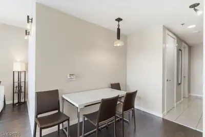 4525 Dean Martin Drive 402 Dining Area