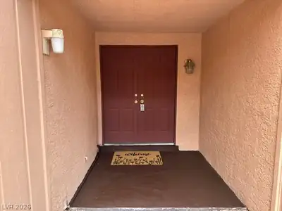 6192 La Palma Parkway Entrance Foyer