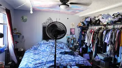 4038 Patterson Avenue Bedroom